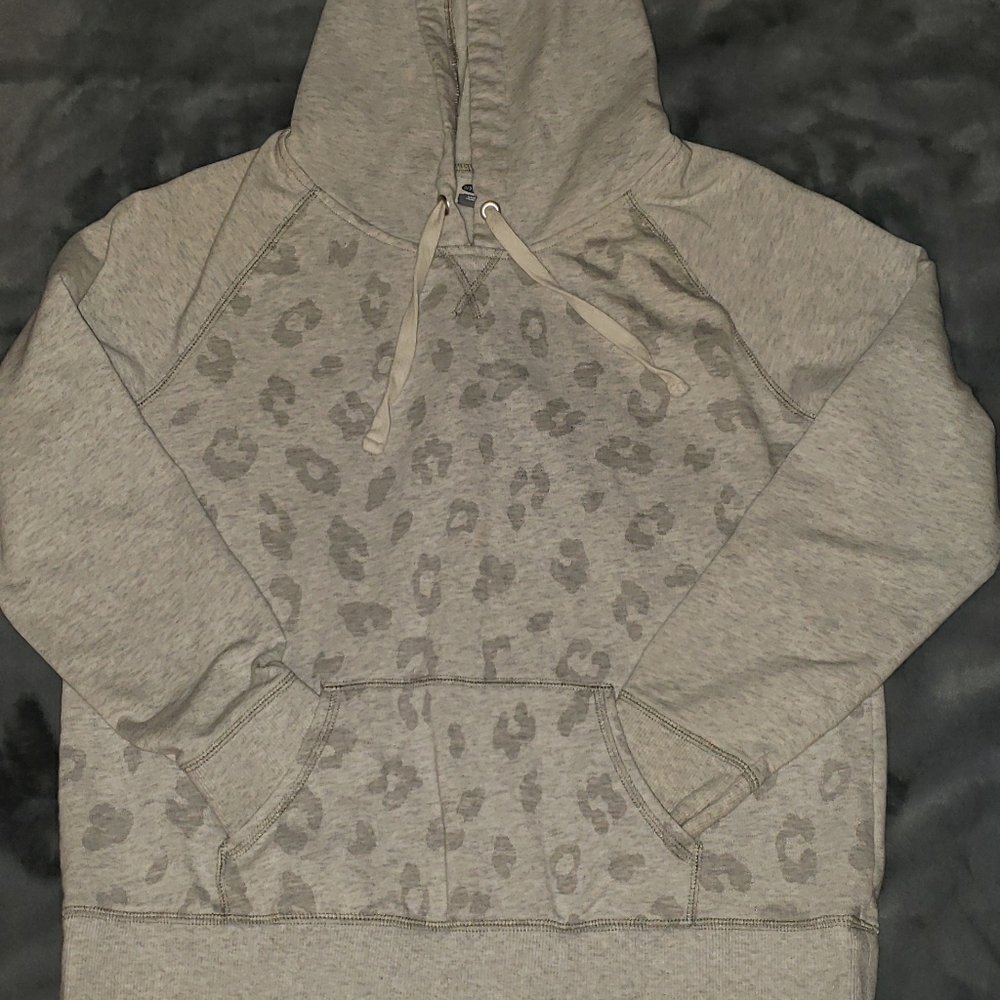 🛍 Old Navy Hoodie